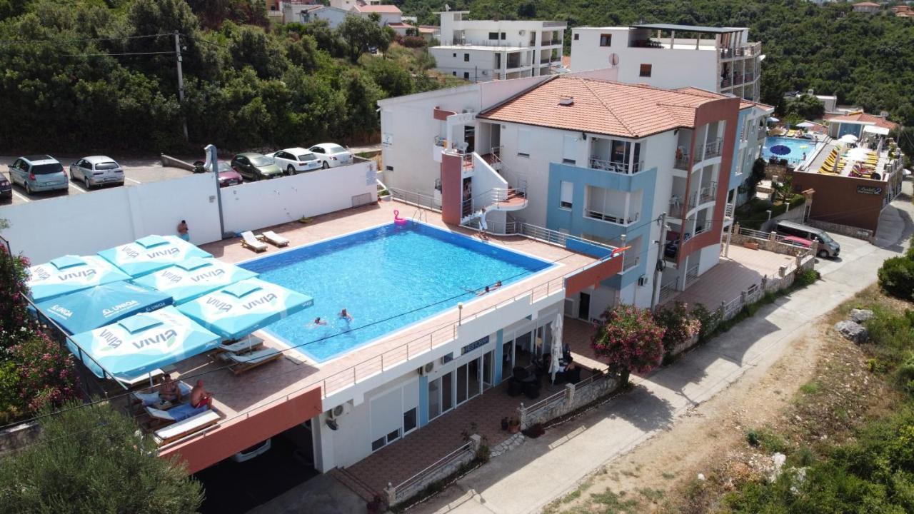 Apartments De Lara Utjeha Bagian luar foto