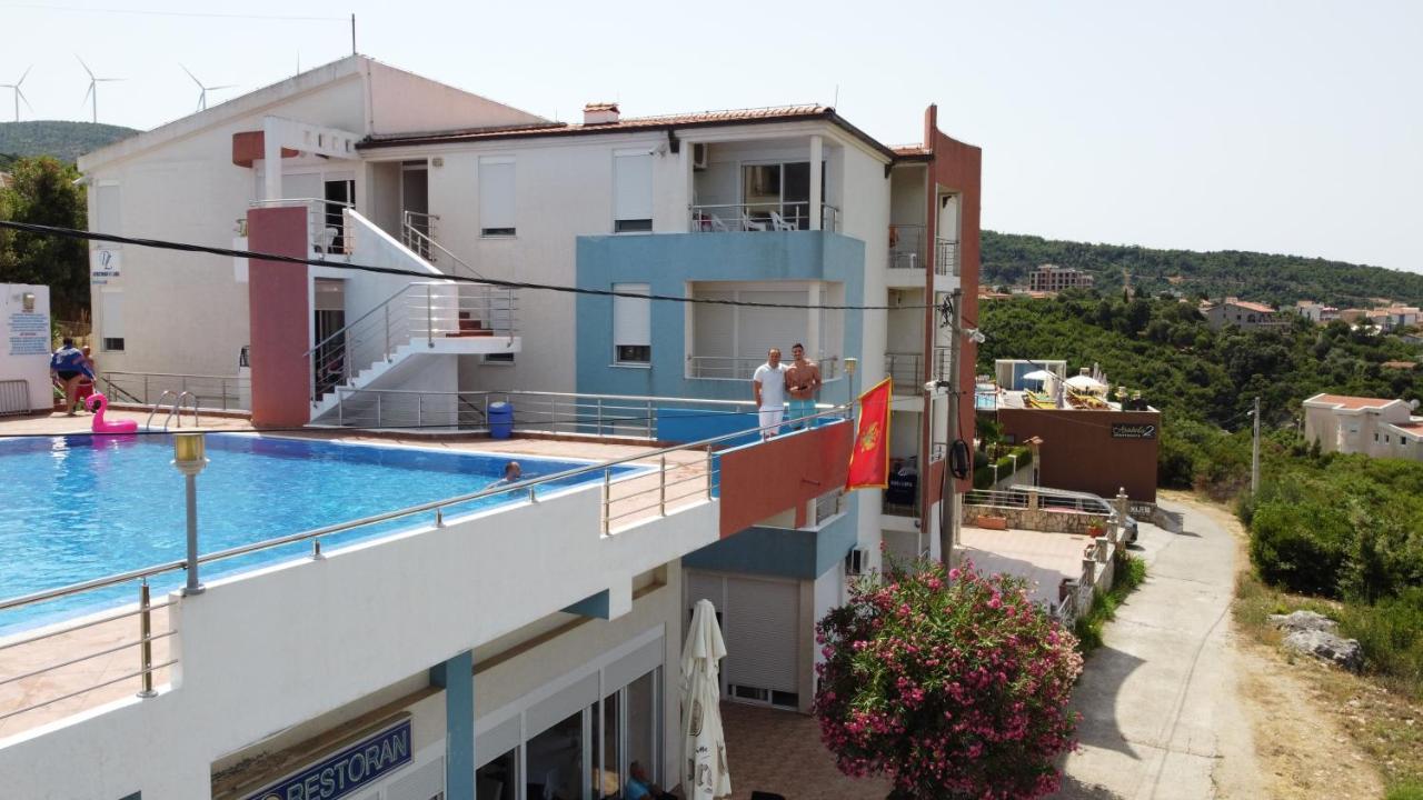 Apartments De Lara Utjeha Bagian luar foto